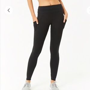 Active Mesh Pocket Legging